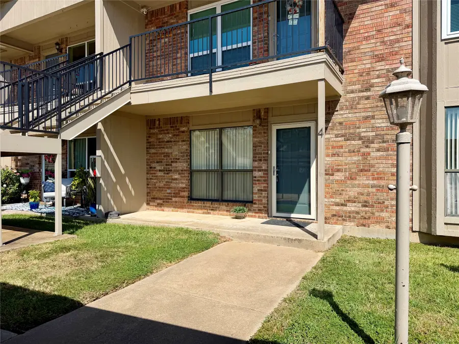 849 S Gun Barrel Lane #E4, Gun Barrel City, TX 75156 - #3