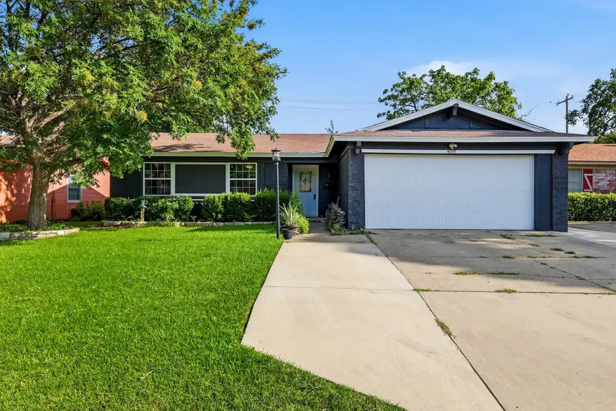 450 Price Drive, Lewisville, TX 75067 - #2