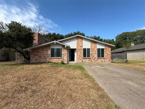 2610 Fallcreek Street, Arlington, TX 76014