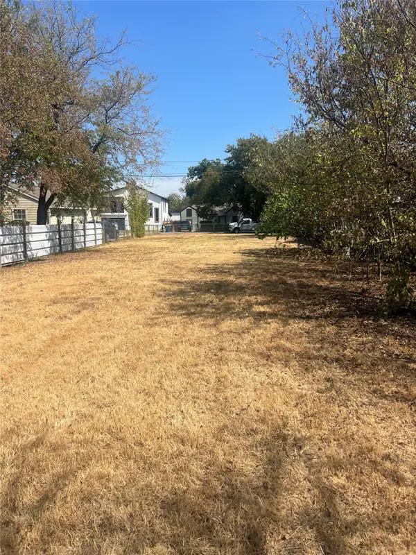 715 N Tillery Avenue, Dallas, TX 75211