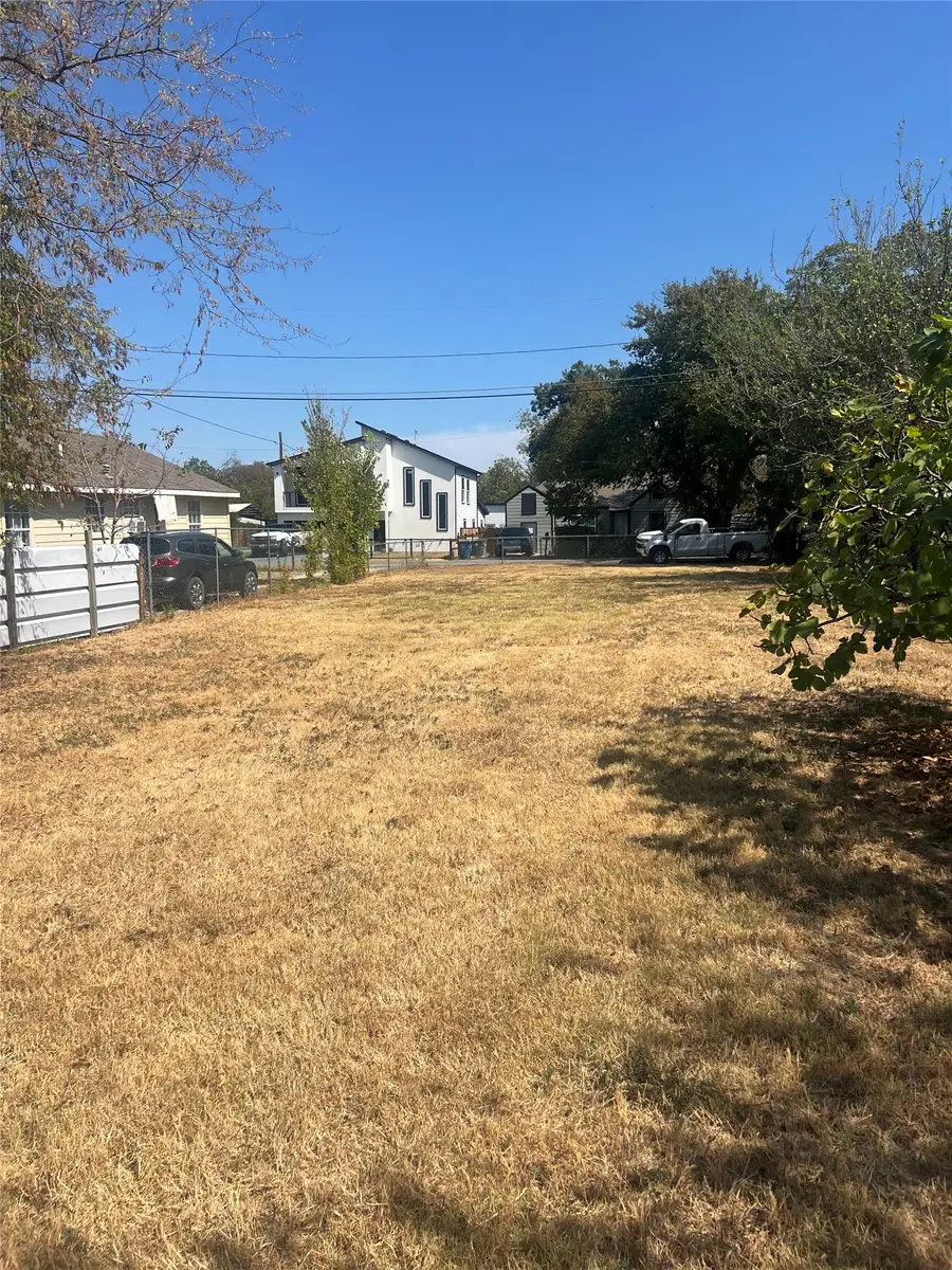 715 N Tillery Avenue, Dallas, TX 75211 - #3