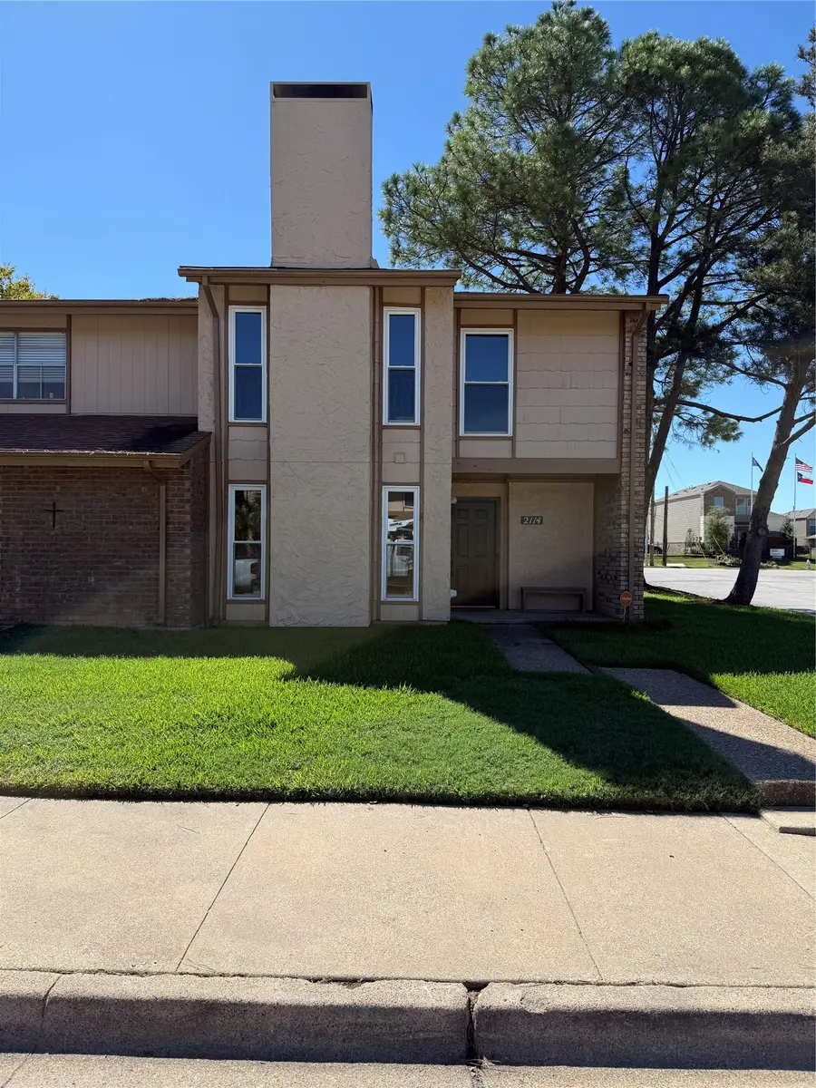 2114 Westmoor Place, Arlington, TX 76015 - #3