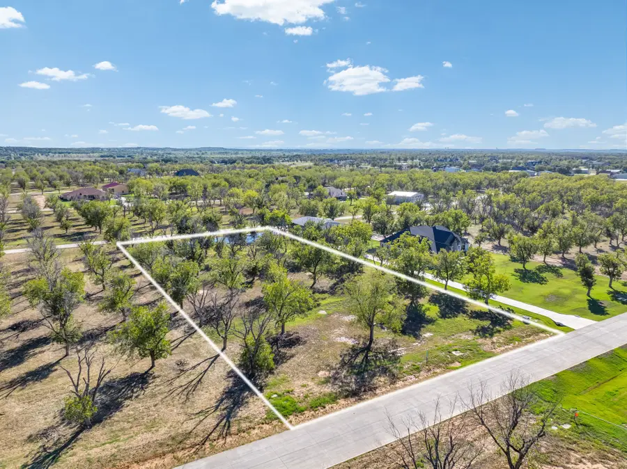 1031 E Landings N, Granbury, TX 76049 - #3