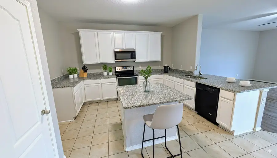 4110 Sandalwood Court, Heartland, TX 75126 - #2