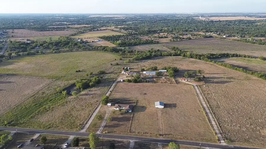 203 Farrar Road, Waxahachie, TX 75165 - #2
