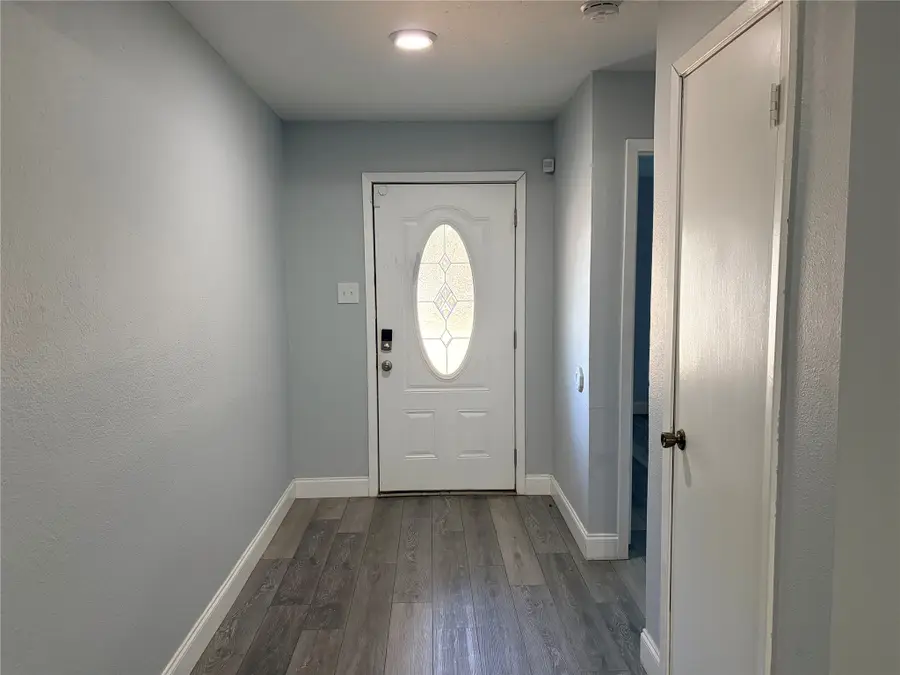 1025 Fox River Lane, Fort Worth, TX 76120 - #2