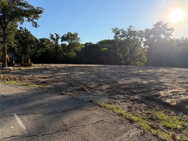 100 Shady Brook Court, Joshua, TX 76058