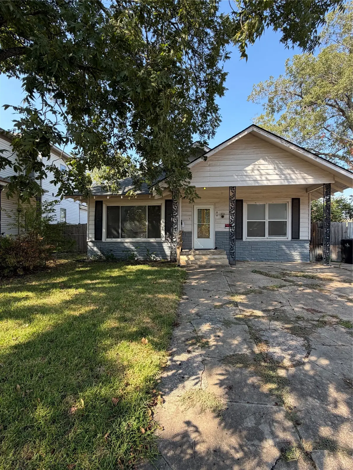 619 W Owing Street, Denison, TX 75020 - #1