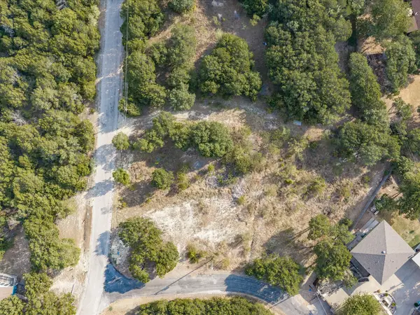 1211 Mountainside Drive, Granbury, TX 76048