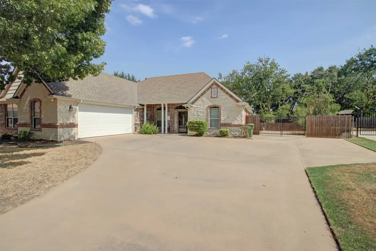 107 Heritage Place, Glen Rose, TX 76043 - #1