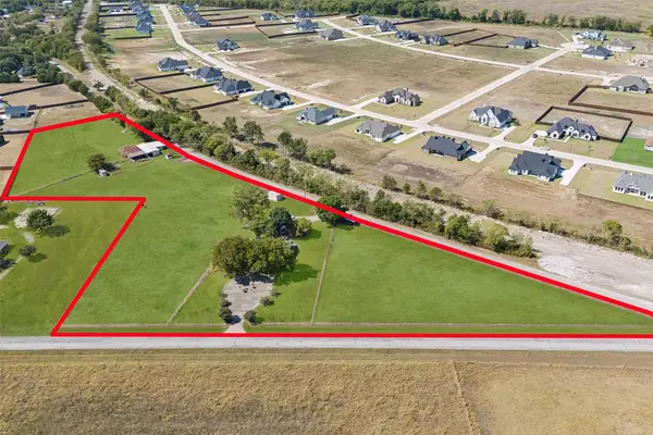 101 Laguna Vista Drive, Waxahachie, TX 75165