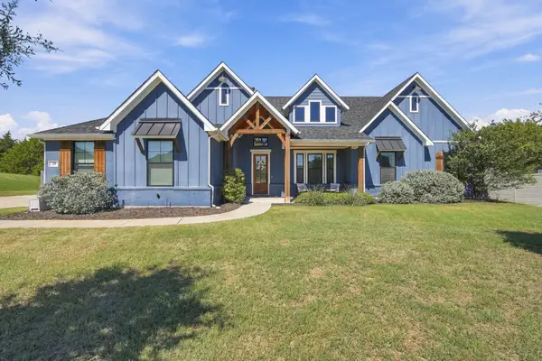 20 Woodbury Court, Waxahachie, TX 75167