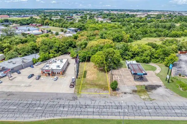 2012 Texoma Parkway, Sherman, TX 75090