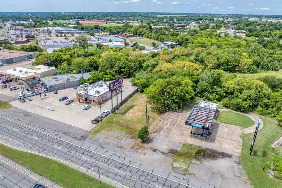 2012 Texoma Parkway, Sherman, TX 75090 - #2