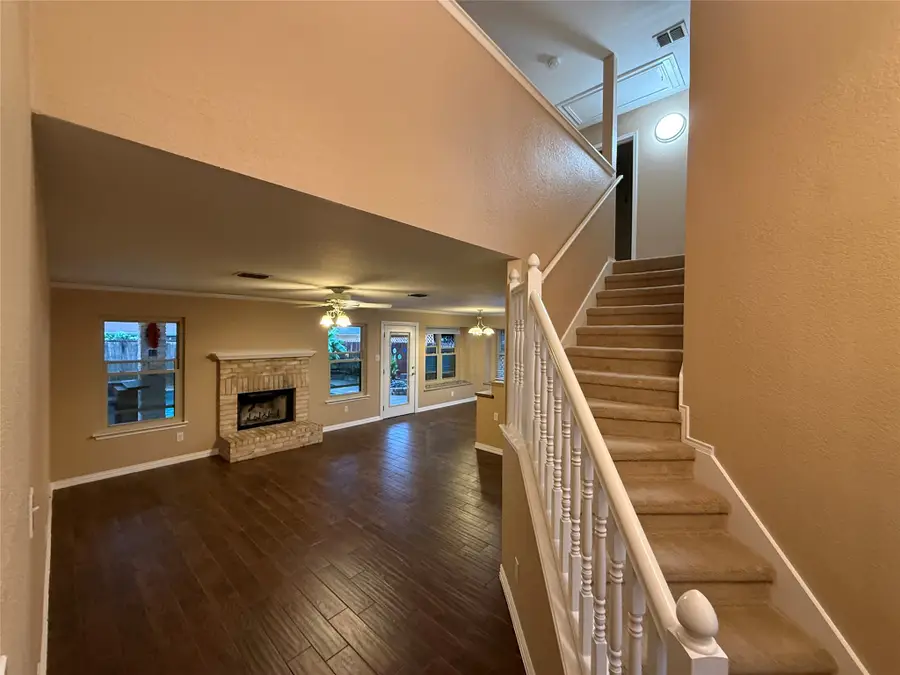 916 Pennsylvania Drive, Saginaw, TX 76131 - #3