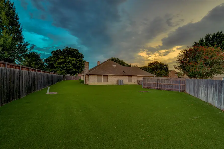 8240 Saddlebrook Drive, Benbrook, TX 76116 - #3