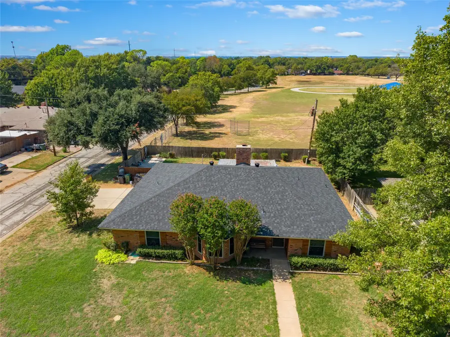 2004 Ford Street, Arlington, TX 76013 - #2