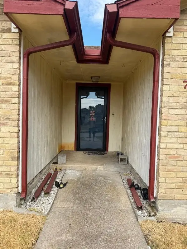 705 Angle Ridge Circle, Garland, TX 75043 - #2