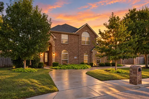305 Fountain Creek Court, Ovilla, TX 75154