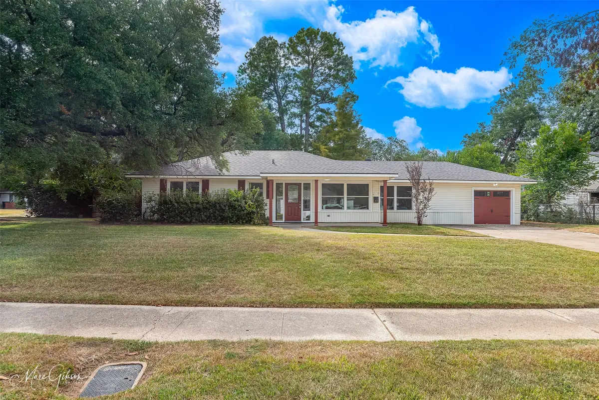 203 Arthur Avenue, Shreveport, LA 71105 - #1