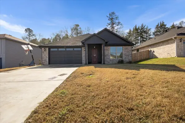 237 Oak Valley Drive, Gilmer, TX 75644