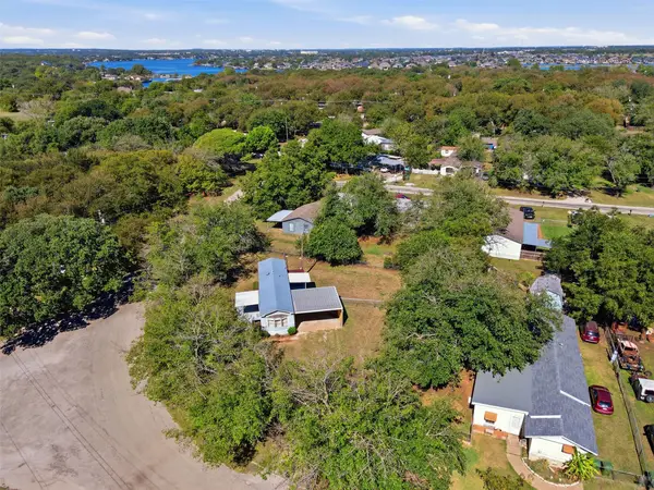 1500 Lands End Street, Granbury, TX 76048
