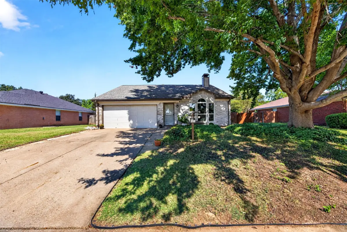 203 Briarglen Drive, Cedar Hill, TX 75104 - #1