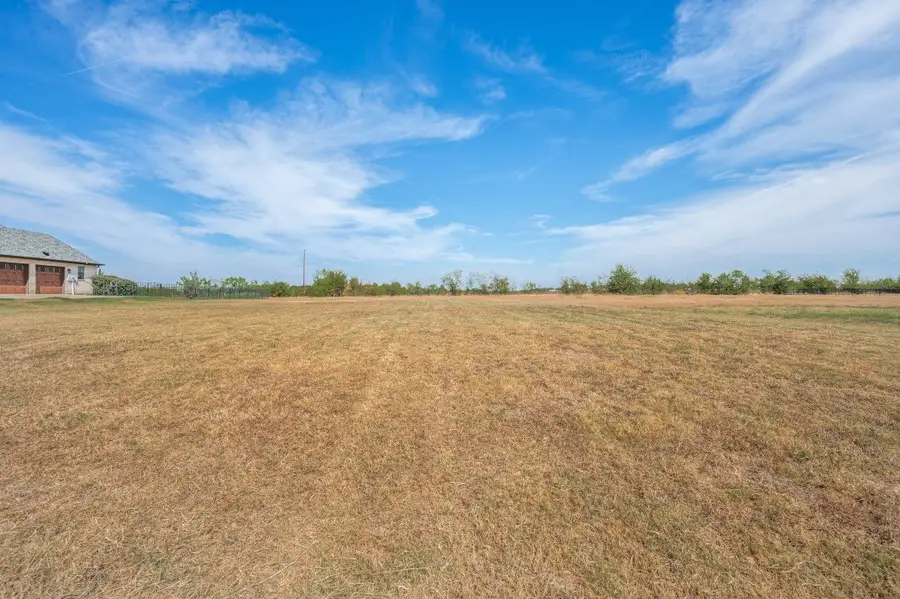 1104 Estate Drive, Ennis, TX 75119 - #3