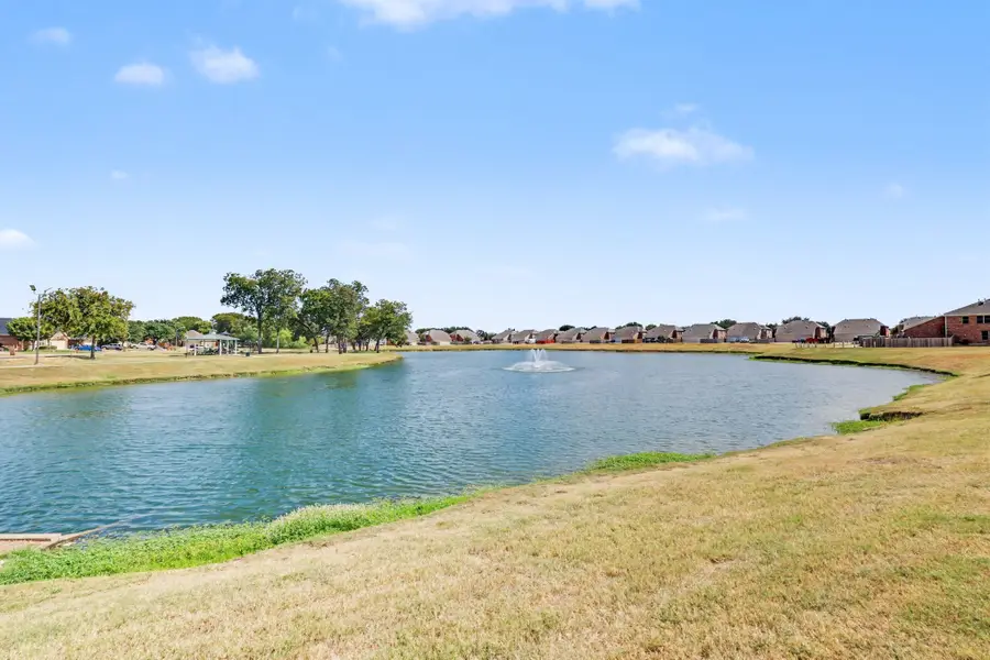 1235 Clearwater Drive, Grand Prairie, TX 75052 - #2