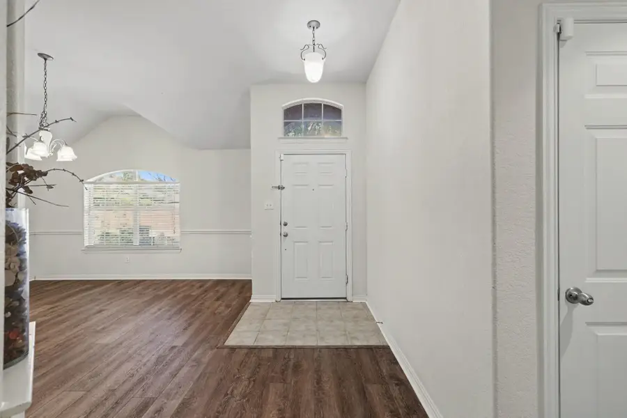 1235 Clearwater Drive, Grand Prairie, TX 75052 - #3