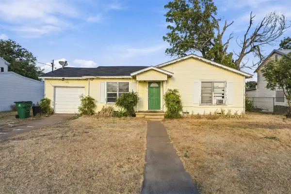 814 S Pierce Street, McGregor, TX 76657