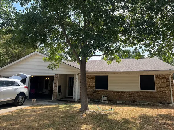 829 Mustang Drive, Saginaw, TX 76179