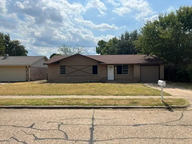 2312 Meadowcrest, Irving, TX 75060 - #1