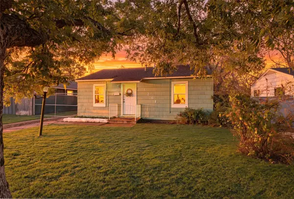 3261 Todd Avenue, Fort Worth, TX 76110