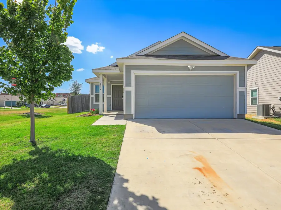 2932 Dora Drive, Fort Worth, TX 76119 - #2