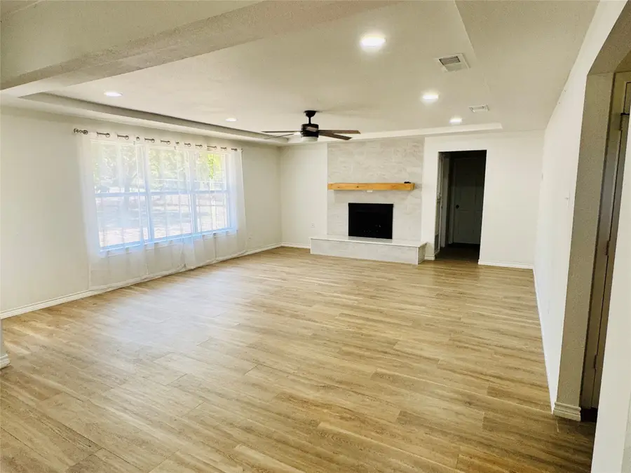 24 Lovers Lane, Forney, TX 75126 - #3