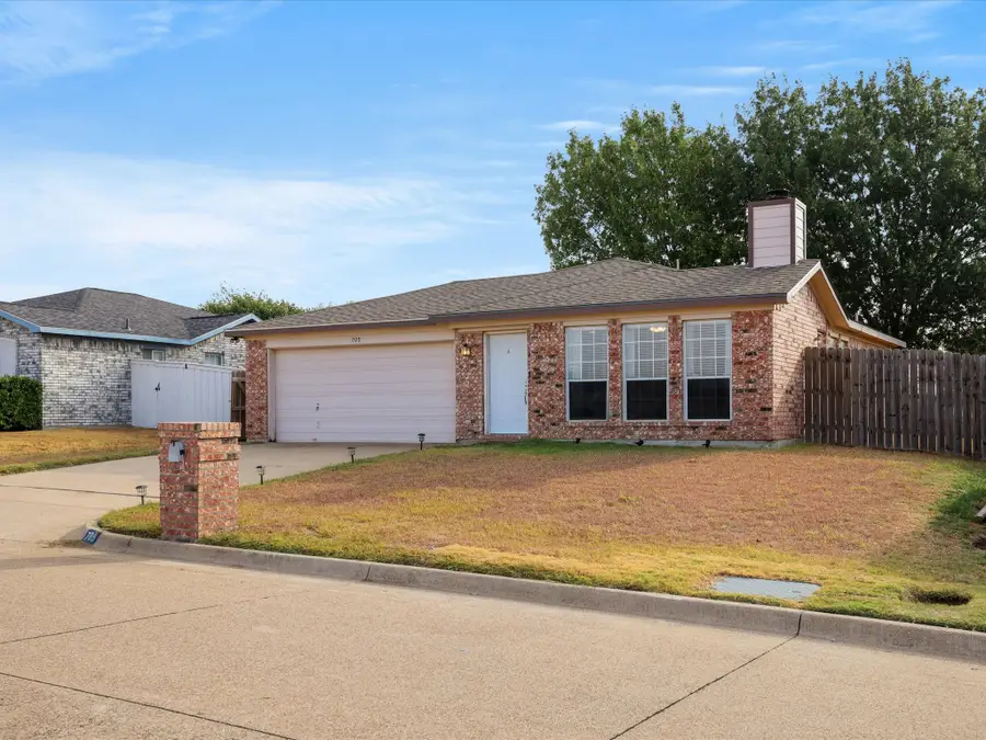 709 Basset Locke Drive, Fort Worth, TX 76108 - #3