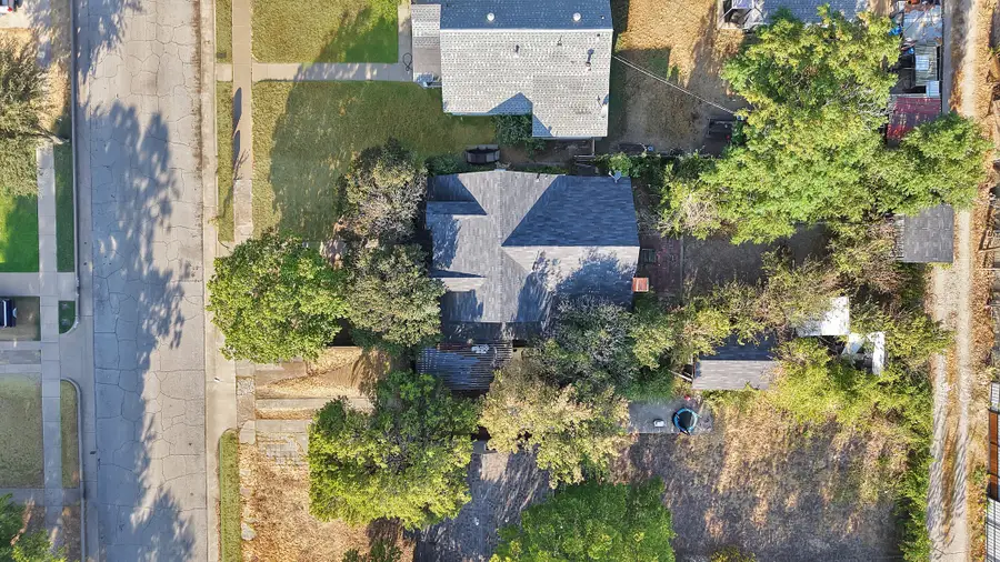 1228 W Gambrell Street, Fort Worth, TX 76115 - #3