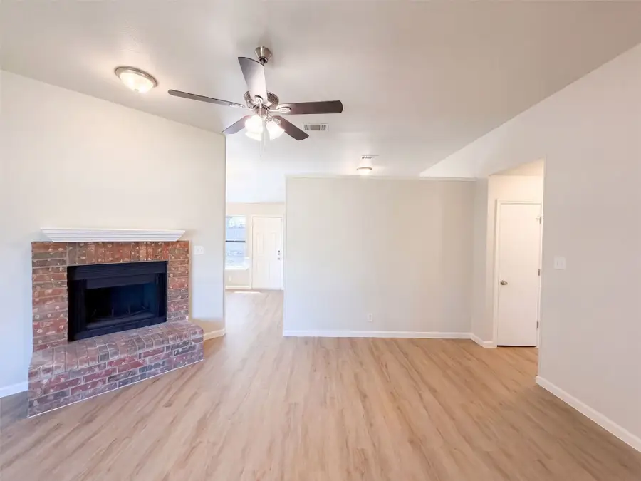2812 Beverly Drive, Denton, TX 76209 - #3