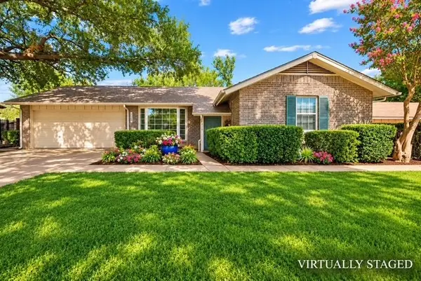 1228 Farnham Court E, Irving, TX 75062