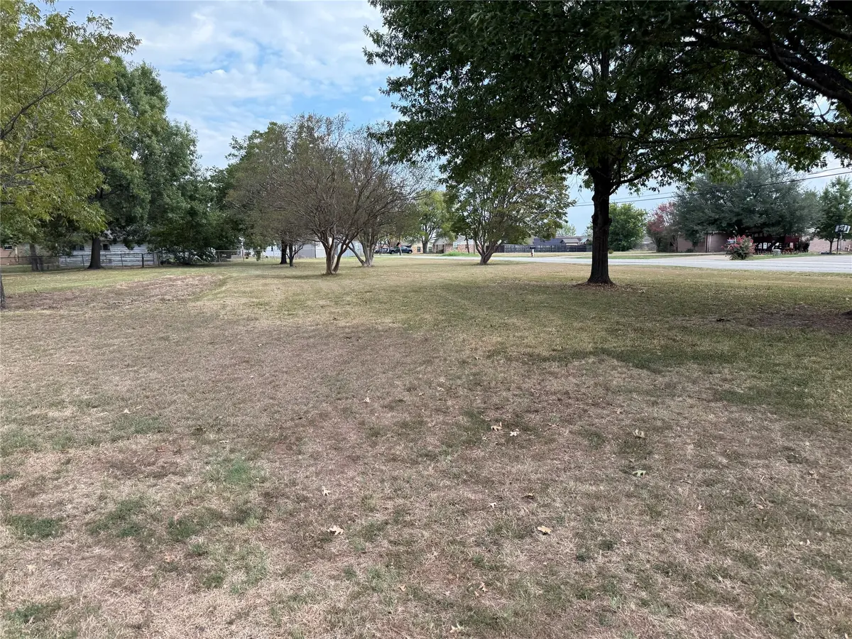 800 4th Street, Wills Point, TX 75169 - #1