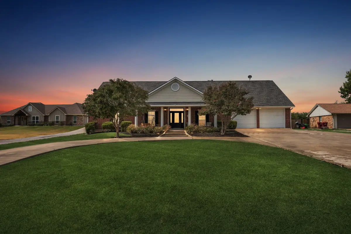 107 N Westlake Drive, Leonard, TX 75452 - #1
