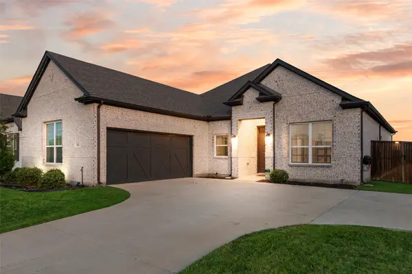 812 Stamford Avenue, Arlington, TX 76002