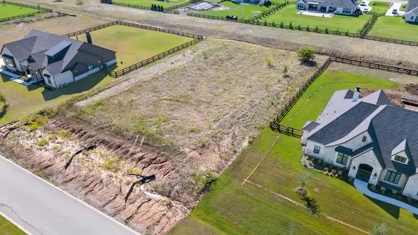 3233 Wellington Lane, Northlake, TX 76247