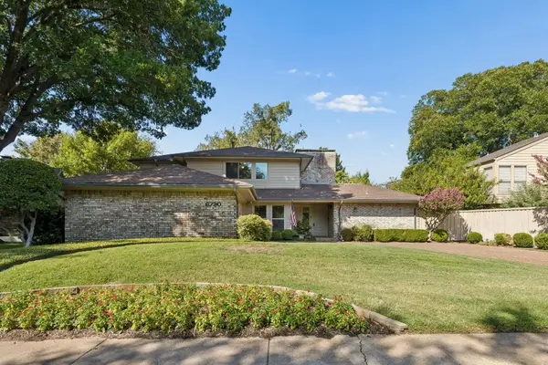 6720 Robin Willow Court, Dallas, TX 75248