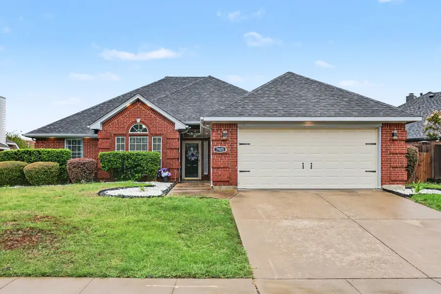 7925 Peregrine Trail, Arlington, TX 76001 - #2