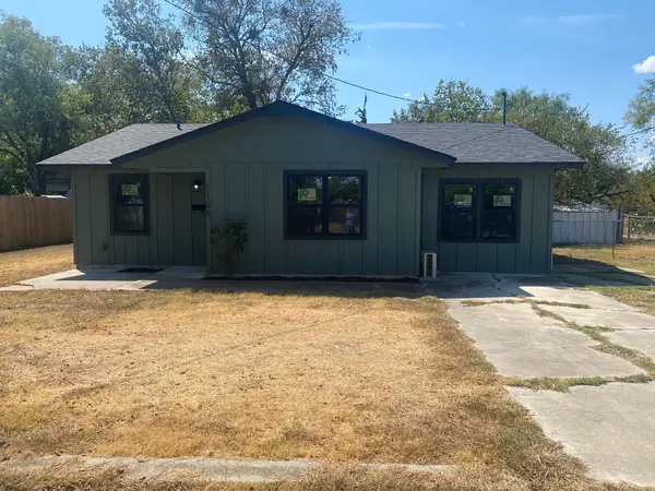 1105 9th Street, Brownwood, TX 76801