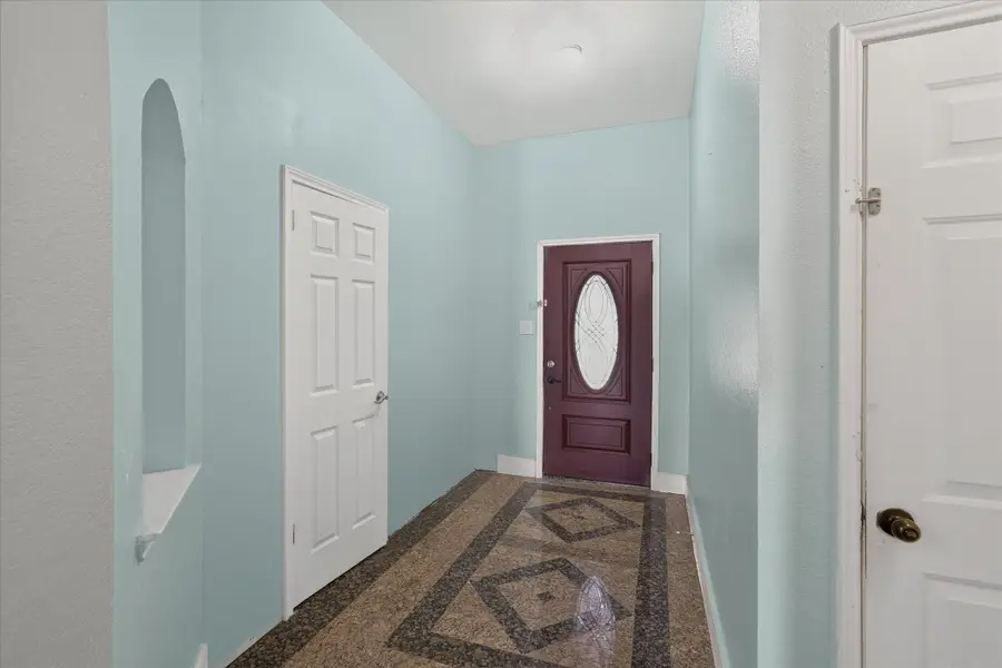 3041 Meadowbrook Drive, Grand Prairie, TX 75052 - #2