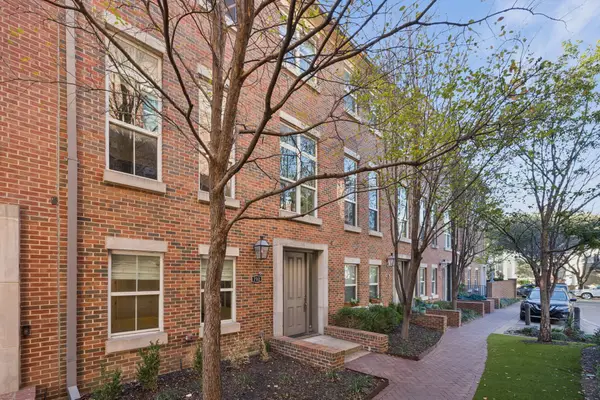 7700 Eastern Avenue #702, Dallas, TX 75209