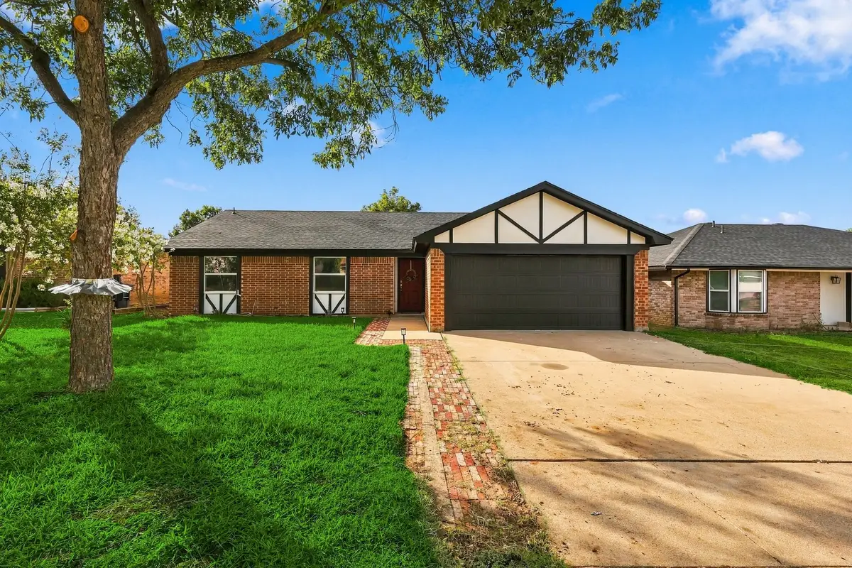 3113 Meadowmoor Street, Fort Worth, TX 76133 - #1
